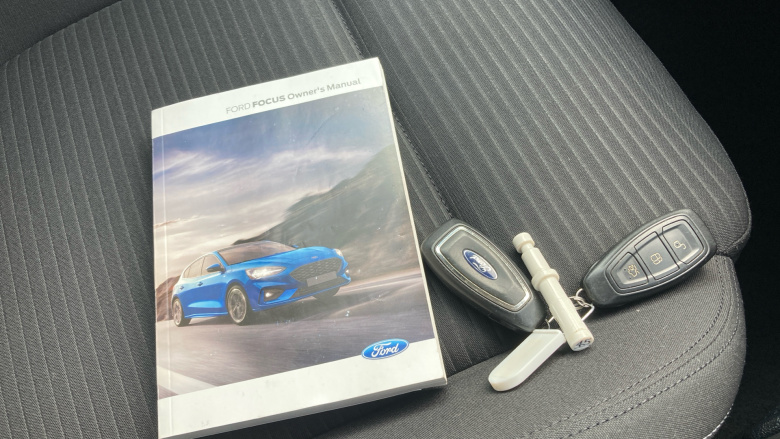 Ford Focus 1.0 EcoBoost 125 Titanium 5dr Petrol Hatchback
